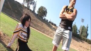 Football Trainer fickt Cheerleader
