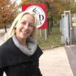 Deutscher Pornodreh mit Taschengeld für eine Blondine